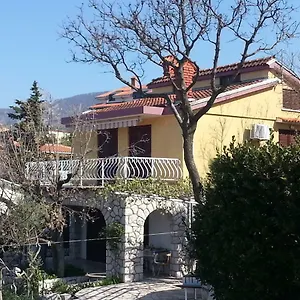  Ferienhaus Jadranovo