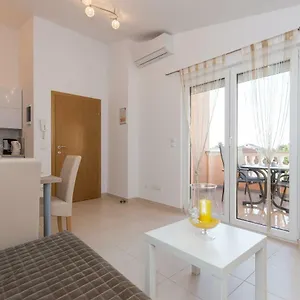  Apartment Janja